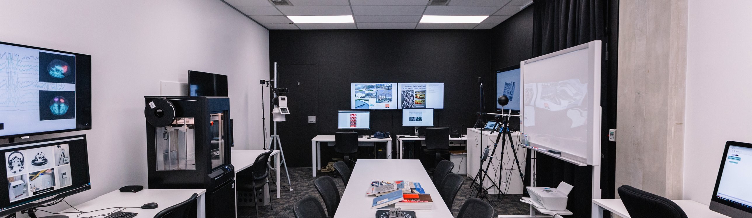 The lab at AUT: EEG, VR, environmental sensing and 3D printing in one room